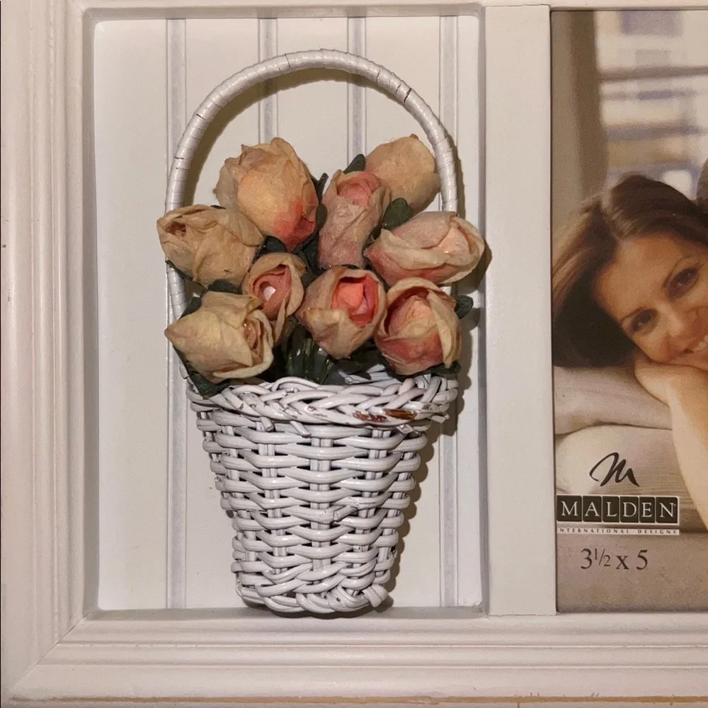 Vintage White Picture Frame with Floral Design